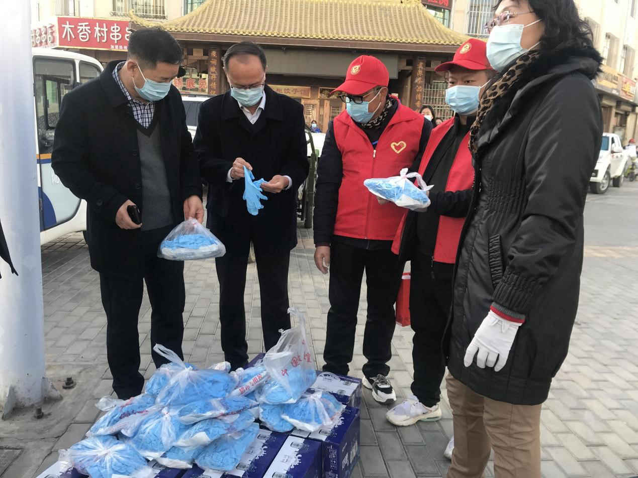 馬宗?？赐繂?wèn)疫情防控一線黨員職工